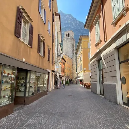 Renzo In Town Riva del Garda